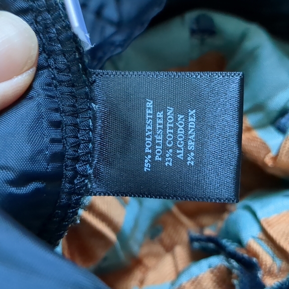 Ann Taylor Devin cut navy embroidered ankle pants, size 2P - Picture 4 of 5